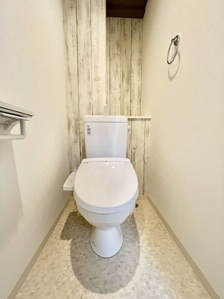 GRANDUKE代官町reversoのトイレ