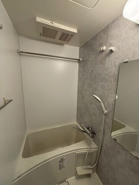 CREST TAPP金山の浴室