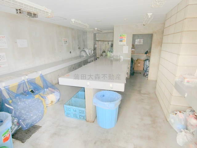 クレッセント萩中のその他共用部分|曜日時間関係なくゴミ捨て可能な敷地内ゴミ捨て場！