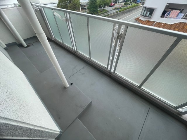 中西第3マンションのバルコニー