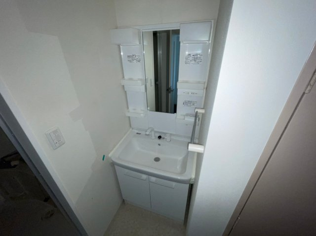 中西第3マンションの洗面所