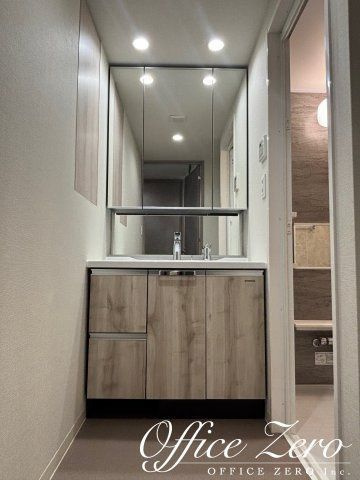 プレサンス名駅南ブリエの洗面所|※３LDK タイプのお部屋の写真になります