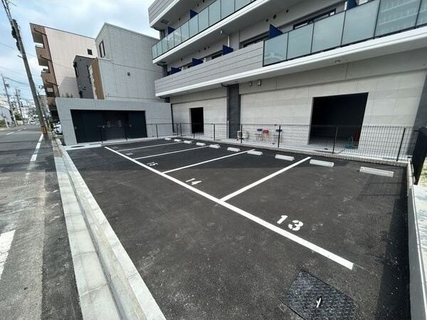 S-RESIDENCE名駅NorthⅡの駐車場