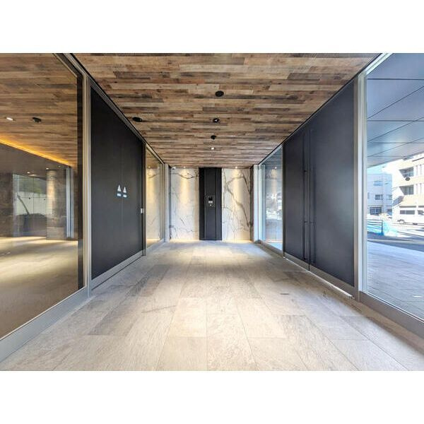 S-RESIDENCE庄内通駅前curere(クラーレ)　フリーレント・家具家電キャンペーン実施中!のロビー