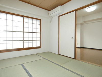 【寝室】