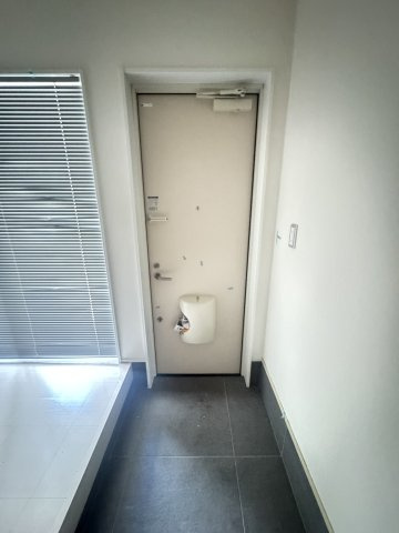下三条町ソラノマの玄関