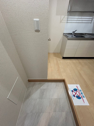 フジパレス西本町北通Ⅰ番館の玄関|明るい玄関です
