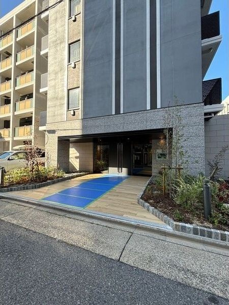 CREST TAPP平安通のエントランス