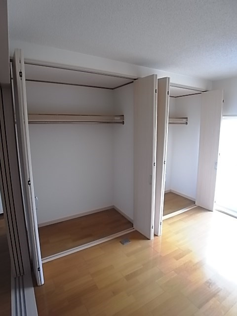 松園ハイツの収納