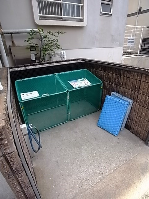 松園ハイツの外観