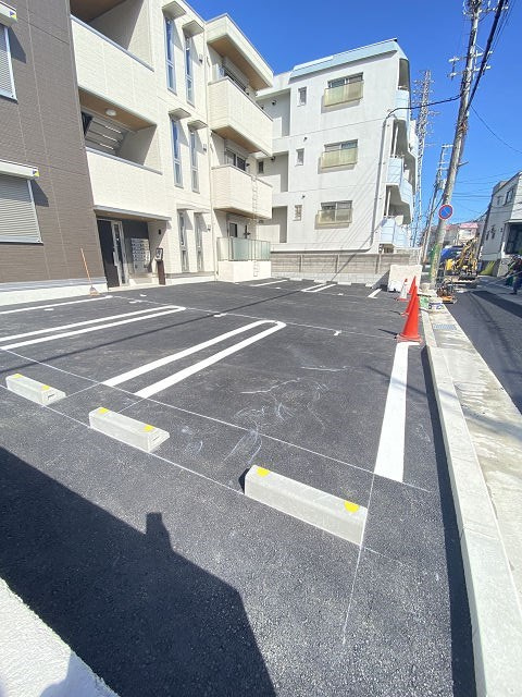 D-room立花の駐車場|車をお持ちの方に嬉しい駐車場付きの物件です