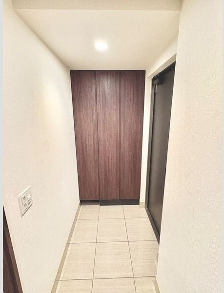プラウドタワー栄パークアリーナの玄関