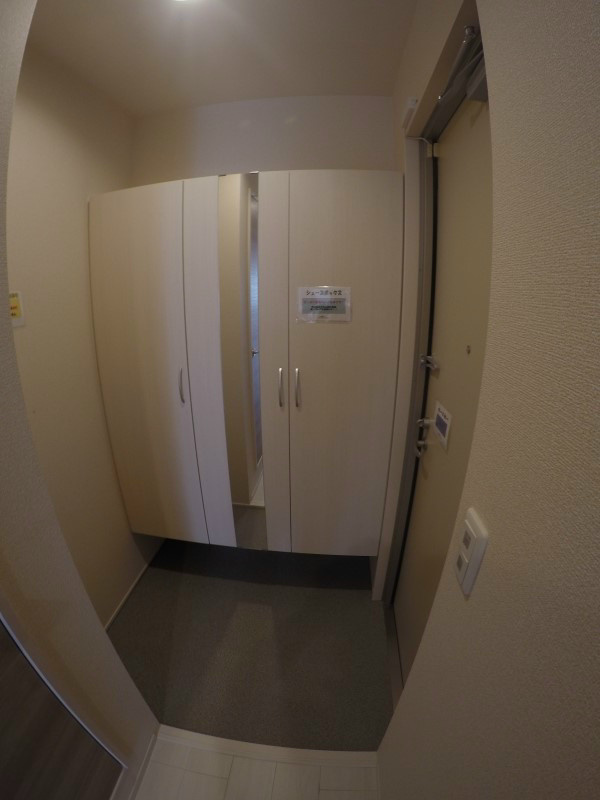 グランクレール兵庫町の玄関