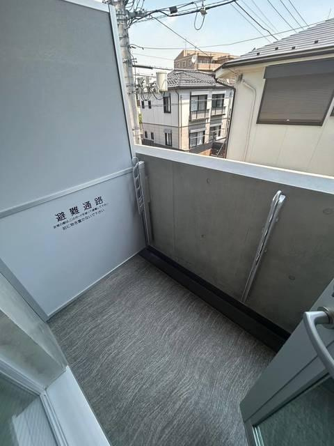 プライマル下北沢のバルコニー