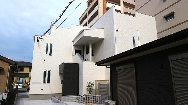 Grandtic Pierre 大橋の外観