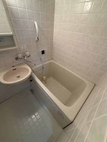 レジデンス妙法寺の浴室