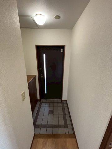フロンティアタワー難波EAST(旧:グランソレイユ日本橋)の玄関