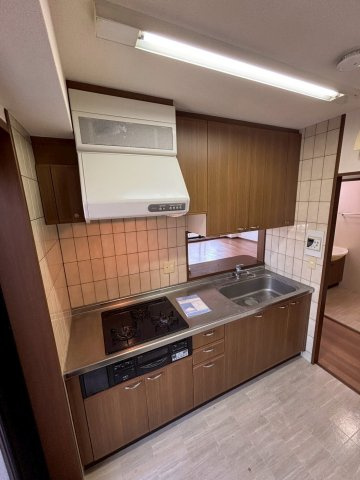 フロンティアタワー難波EAST(旧:グランソレイユ日本橋)のキッチン