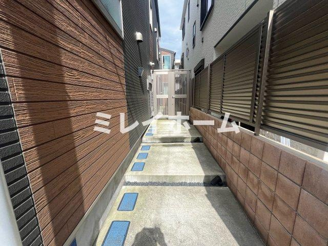 ザルームス羽田のロビー