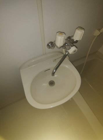 西灘駅前ハイツの洗面所