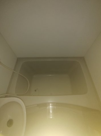 西灘駅前ハイツの浴室