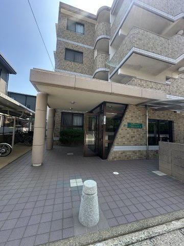 プラムハイツ１のエントランス