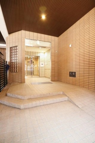 サンシャインひがし大橋のエントランス