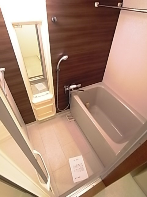 KDXレジデンス夙川ヒルズ　2番館の浴室