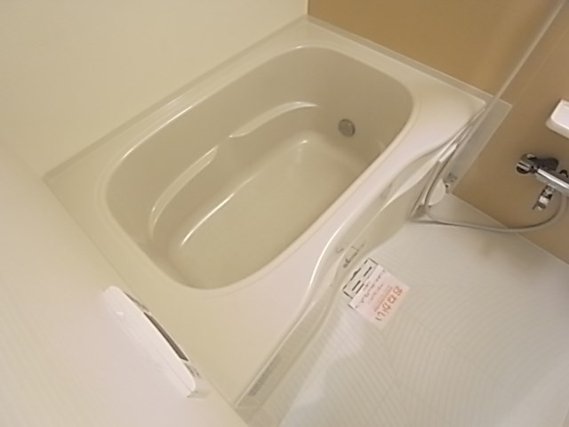 モンマール三宮の浴室