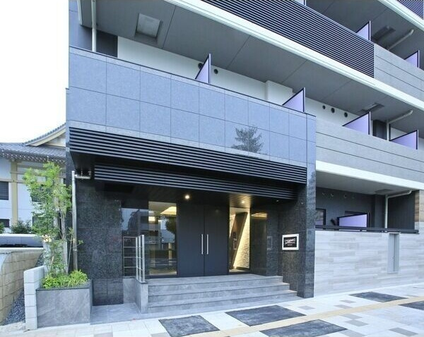 S-RESIDENCE神宮西駅前ascent(アセント)のエントランス