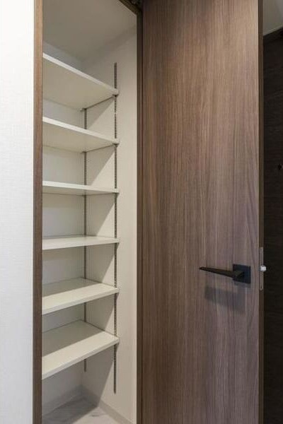 TENAS池下(テナス池下)の玄関|※写真は同タイプ住戸です。シューズボックス有