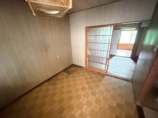 神戸市垂水区下畑町のアパートの居間・リビング