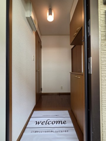 稲城市矢野口のアパートの玄関