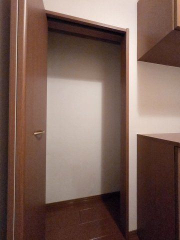 稲城市矢野口のアパートの収納