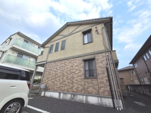 稲城市矢野口のアパートの外観