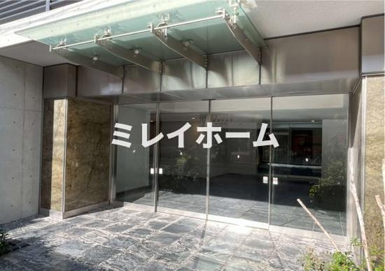クレヴィスタ多摩川のエントランス
