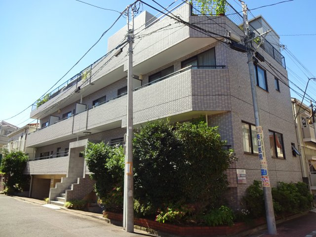 フレール岩間の外観