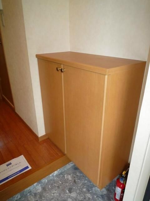アジュールⅡの玄関