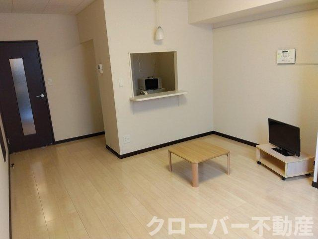 レオネクスト瀬戸の居間・リビング