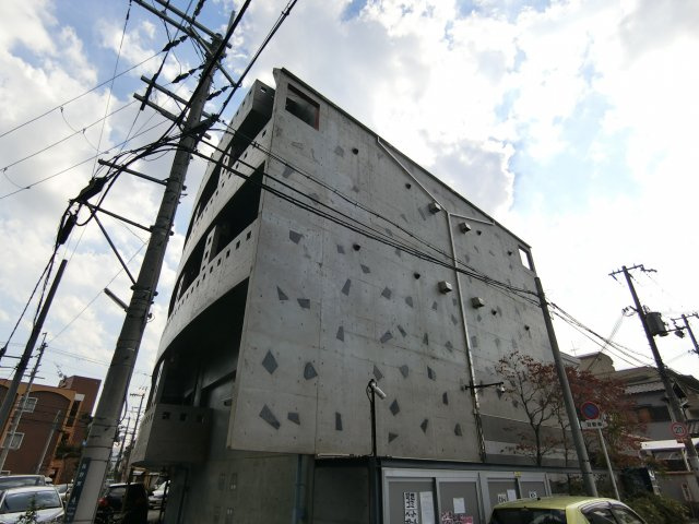 STADIONの外観
