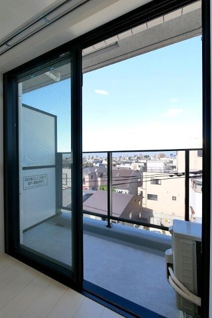 ガリシア目黒大岡山のバルコニー|落ち着いた時間を過ごせるバルコニーです