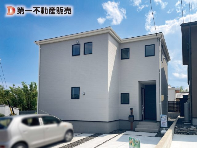 亀山市布気町《1号棟》