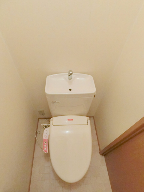 コートハイムのトイレ|※同物件別部屋参考写真