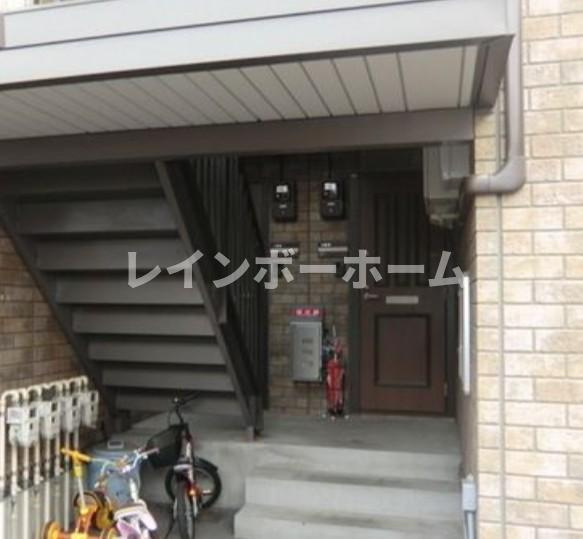 エスペランサ　仲介手数料（賃料の1.10ヵ月）の50％OFF対象物件！のエントランス|毎日通るエントランスはこのようになっています