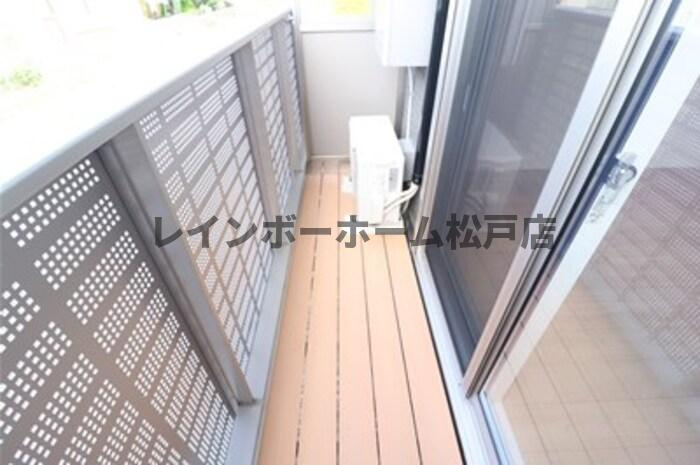 仲介手数料（賃料の1.10ヵ月）の50％OFF対象物件！のバルコニー