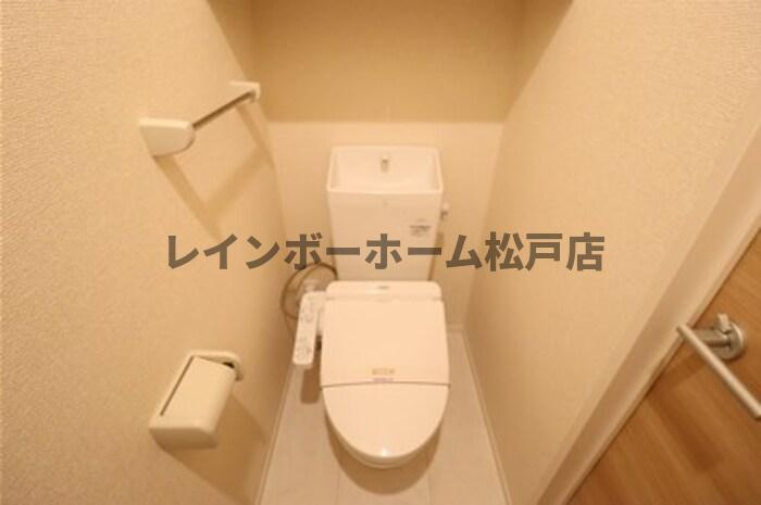 仲介手数料（賃料の1.10ヵ月）の50％OFF対象物件！のトイレ