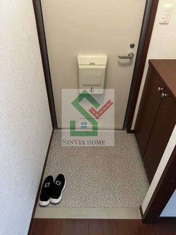 メゾンヴェルデの玄関