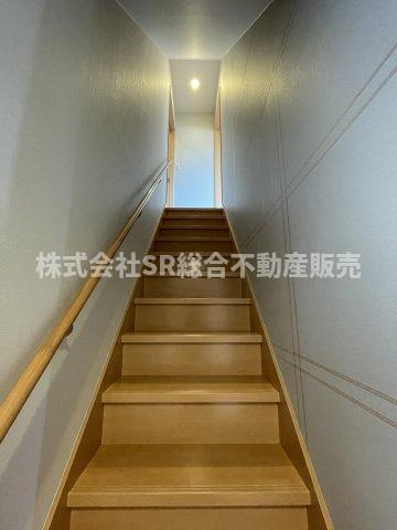 末広町中古戸建の内装|当日予約も大歓迎です！土日祝、雨の日やお子様連れのお客様の送迎も可能ですのでお気になさらずお問合せ下さい。お仕事終わりのお時間にも柔軟に対応致しますのでお気軽にお申し付け下さいませ。