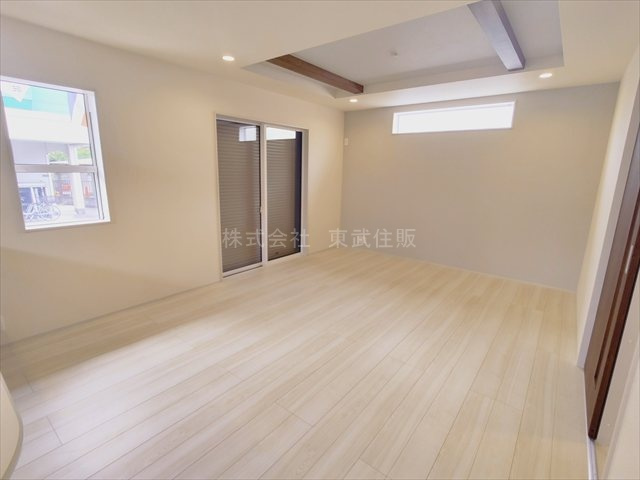 【居間・リビング】の画像