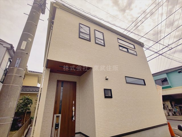 【前面道路含む現地写真】の画像
